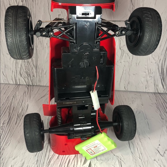 FAO Schwarz 2017 Merchsource RC Race Car Red Apex-1 01 No Remote UnTested - Picture 8 of 8